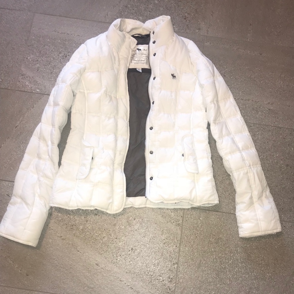 White winter coat (vintage)